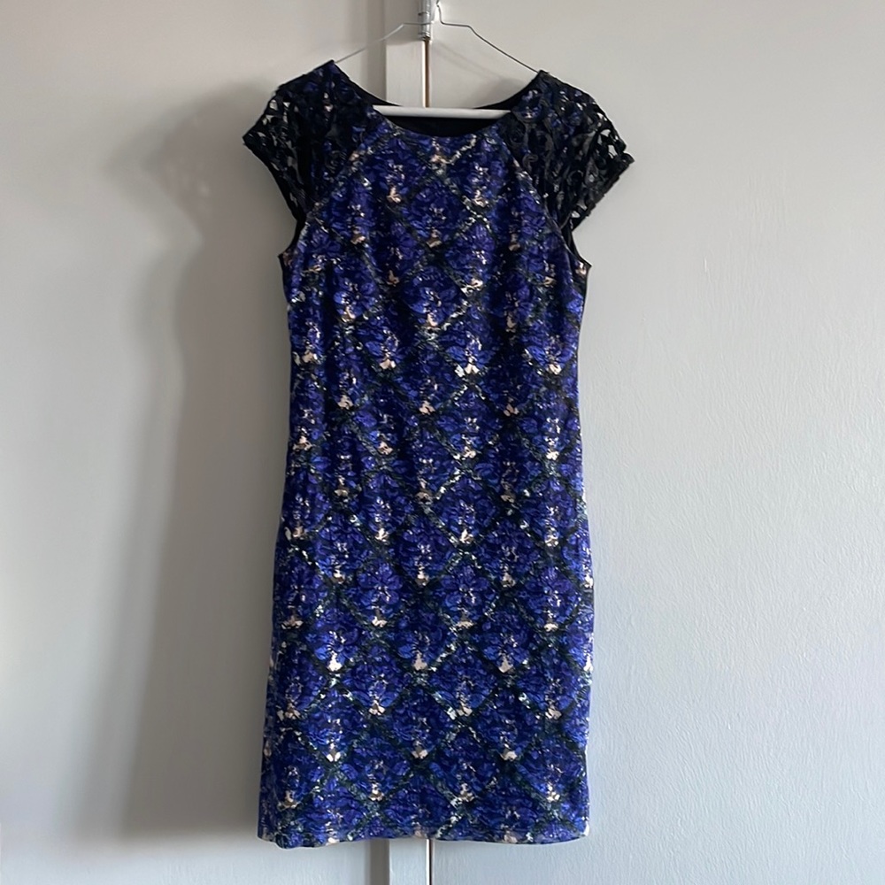 One of a kind lace dress all stretch back zipper
